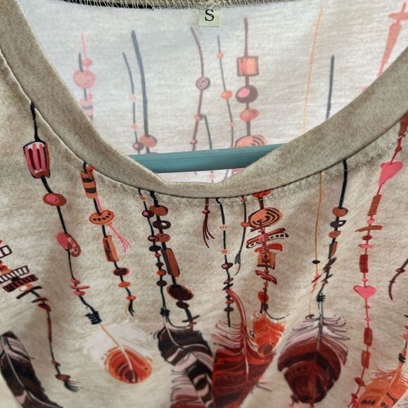 Boho feather tshirt in small - Picture 3 of 5